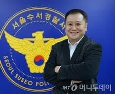 '범죄도시' 실제 주인공 "투캅스? 진짜 형사는…"