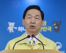 "안전 우선"vs"혼란 우려"…수능 연기에 찬반 엇갈려