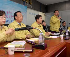 "늦잠자려 했는데"…수능연기에 공무원 정시출근해야