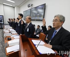 [단독]경사연 이사장 사퇴… 국책연구원장 '물갈이' 
