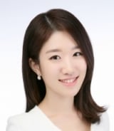 [기자수첩]덜 팔려도 요지부동 책값 '도서정가제'