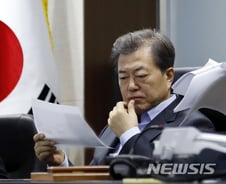 '정면돌파' 하기엔 난관 연속, 기로에 선 문재인표 대북정책