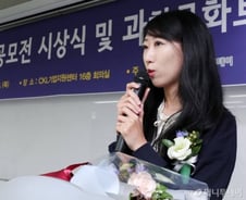 "新 노예시대? '인권' 아닌 '기계권' 말하고 싶어"