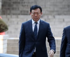 [단독]신동빈 회장 또 일본행…22일 선고 임박, 경영권 단속 총력