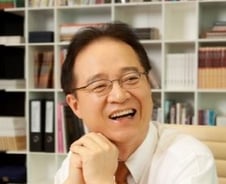 권성문 회장 "벤처기업 돕는 액셀러레이터로 제2인생 출발"