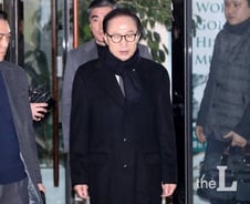 [단독] "MB 내곡동 사저 땅 매입자금 중 1억은 국정원 돈"
