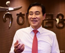[단독]하나금융, 회장 1인 사내이사 체제로 복귀