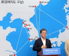 [MT리포트]한반도의 봄…文대통령의 큰 그림은 '경제적 평화체제'
