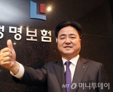 신용길 생보협회장, 남에겐 '의리남' 자신에겐' 엄격남'