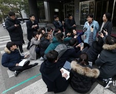 [팩트체크] 안희정 혐의가 '위계에 의한 성폭력'이라고?