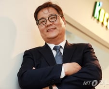 취임식도 재밌게 '직원 눈높이로 토크콘서트' 김영준 콘진원장