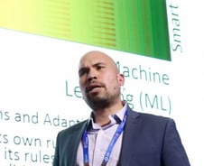  "월 100달러 버는 사람도 자산관리 받는 시대"