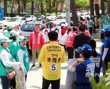 [르포]인물 보던 노원 민심..대세론에 흔들