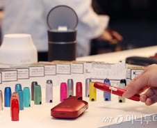 [MT리포트]식약처 제동에도 전자담배 유해성 논란 '다시 불붙다'