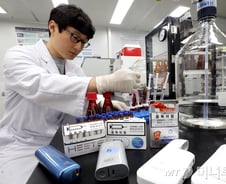 [MT리포트]10%대로 무섭게 큰 전자담배…1강·1중·1약 구도 깨질까