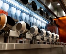 [MT리포트]"24시간 일하면서도 팁은 받지 않습니다"