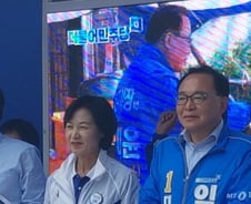 [르포]임대윤 "변화된 대구" vs 권영진 "보수 성지 수성"