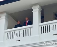 북핵 '기브 앤드 테이크' 협상…트럼프 "정은, 이제 네 차례"