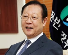 "中企 망가지면 대기업도 '타격'…임금격차 해소는 곧 투자"