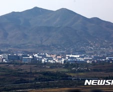 남북경협 채널 회복에 주목…경제부총리급?, 靑 비서실장급?