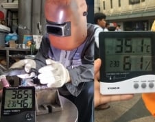 찜통 도시, 온도계 들고 다녀보니…"유치장은 시원"