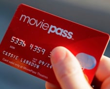 [MT리포트] 월 1만원에 매일 극장영화 1편…‘넷플릭스 모델’ 한계 보여준 무비패스의 위기  