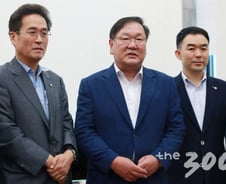 [단독]與野, 개인정보 '비식별화·활용' 합의…빅데이터 산업 물꼬튼다