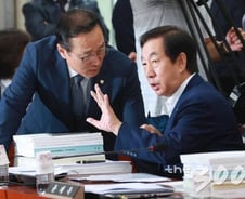 [팩트체크]文정부 2년치 일자리예산, 54조원 아닌 41조원?