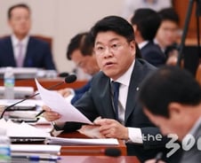 [팩트체크]내년 예산, 공무원만 '2배 이상' 늘린다?
