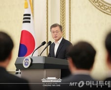 [단독] 정부, 文 대통령 내년 ILO 100주년 총회 기조연설 추진