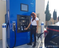 [르포]"LA에서 수소전기차를 타는 그녀를 만났다"