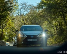 [시승기]깔끔한 운전을 원한다면 렉서스 'ES 300h'