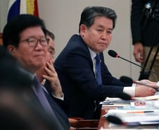 [단독]비어가는 조달청 희소금속 창고…재료비축량 목표치 미달