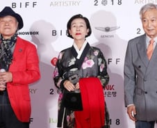 [광화문]취권·별들의 고향…그후 40년