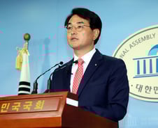 [MT리포트]박용진 "유치원 비리, 근본부터 근절…회계시스템 도입·횡령죄 처벌"