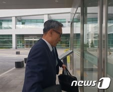 [단독] '계엄 문건' 한민구·김관진 檢소환…윗선 첫수사