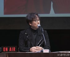 ‘환갑’ 앞둔 이문세는 왜 갈수록 젊어지는가