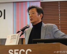 “엄마도 ‘밥 잘 사주는 예쁜 여성'으로 세포분열”