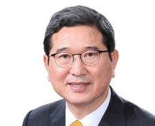 [기고]단기일자리 집착 말고, 근본적 정책 대전환에 나서야