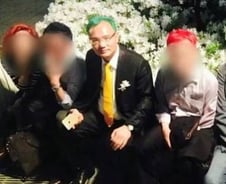 양진호의 끝없는 엽기 행각… 형형색색 임직원 머리 염색