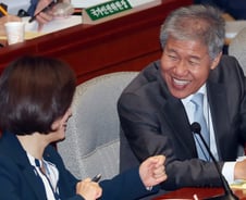 '사회전공자' 김수현 정책실장 "경제 전공은 안했지만…"