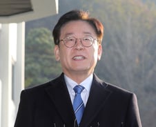 이재명 "혜경궁 김씨, 아내 아냐"…與는 '판단 보류'(종합)