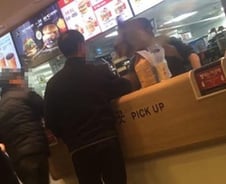 연신내 맥도날드 갑질, 고객 사과로 일단락 