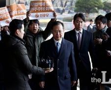 [단독] "처장님 의지 못 꺾었다"…박병대, '판사 인사' 압박 정황