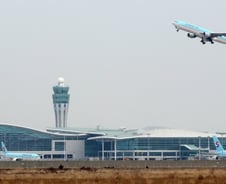 [MT리포트]'그림의 떡' 항공마일리지...사용처 확대 추진