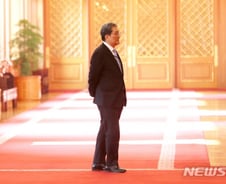 첫 상견례에 드러난 '노영민 스타일', 기삿감은 안줬지만…