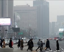 봄철 반짝하던 미세먼지 테마주,  한겨울에도 급상승