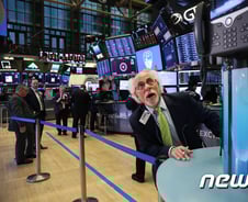 [뉴욕마감]사흘만에 반등…넷플릭스 호재+ 中 경기부양