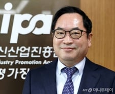 "400조원 시장 이끌 亞 간판 'AI 닥터' 만들 것"