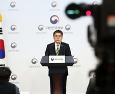 수소차주 날개 달았다…한달 새 최대 240% 급등